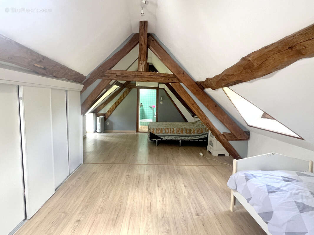 Maison à VERT-EN-DROUAIS