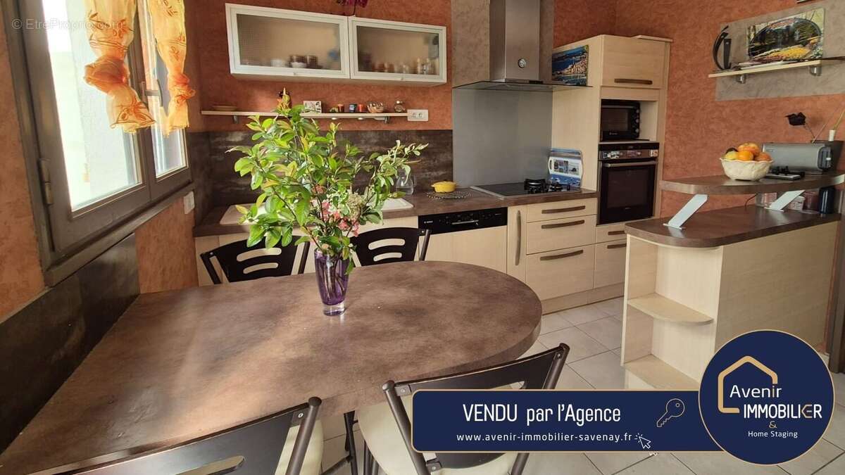 Maison à LA CHAPELLE-LAUNAY