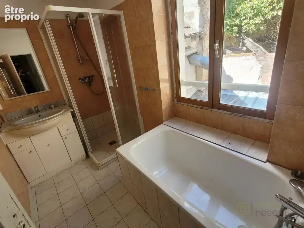 Commerce 120 m² à Chaumes-En-Brie  - photo 8
