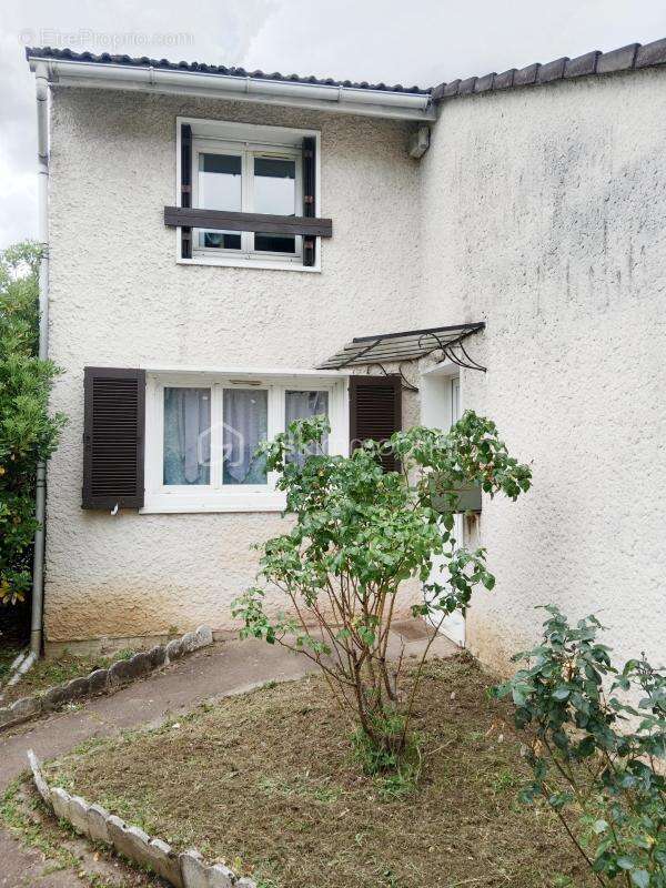 Maison à YERRES