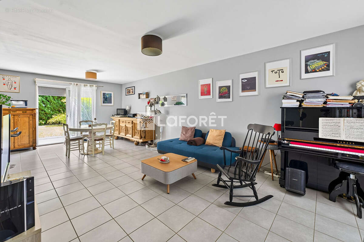Plain pied individuel 2 chambres jardin garage - photo 2