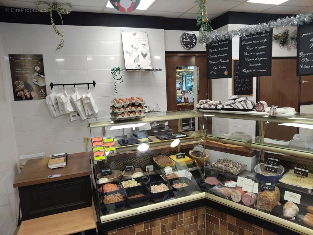 Commerce à CAUDEBEC-LES-ELBEUF