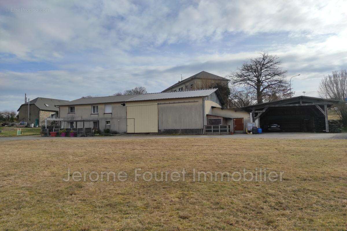 Appartement à EGLETONS
