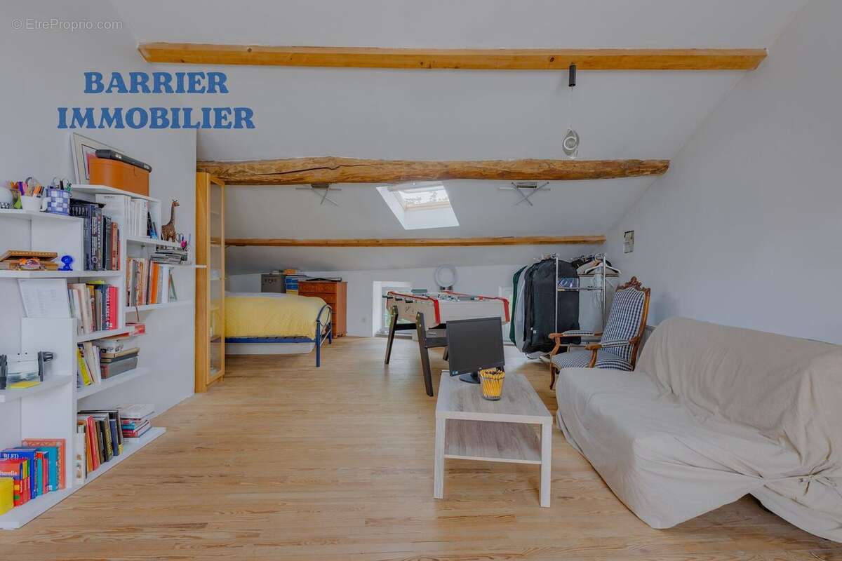 Maison à LA VERPILLIERE