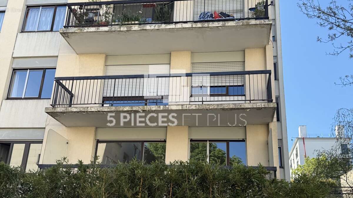 Appartement à SURESNES