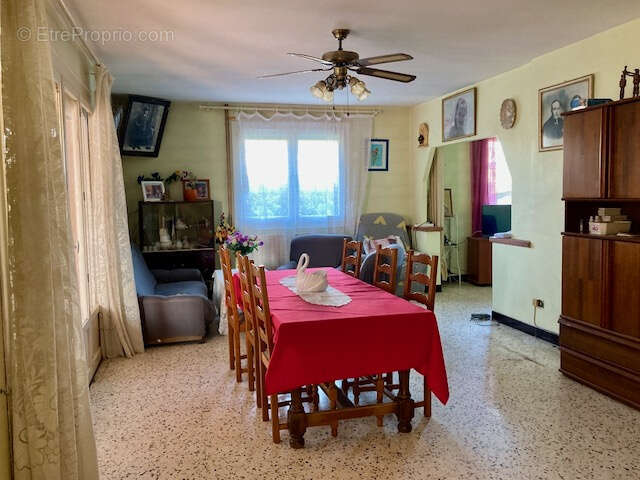 Maison de 127 m2 sur un terrain de 958 m2 - photo 2