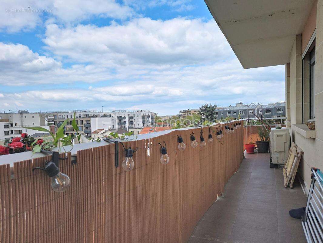 Appartement à NANTERRE