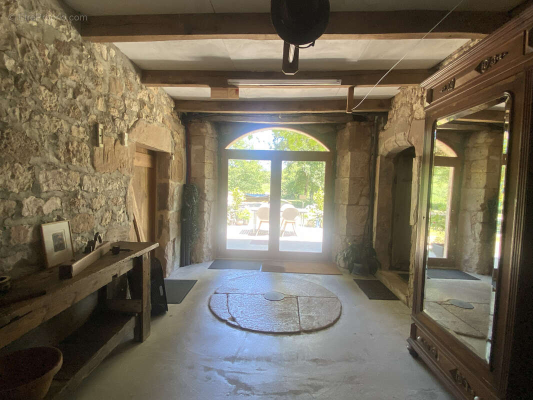 Maison à CAMPAGNAC