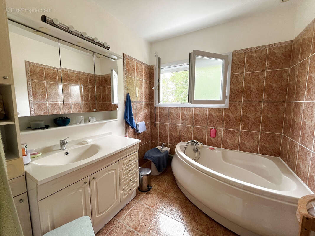 Maison à LIGNAN-DE-BORDEAUX