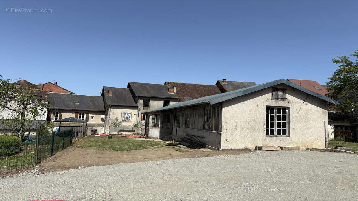 Appartement à LUBERSAC