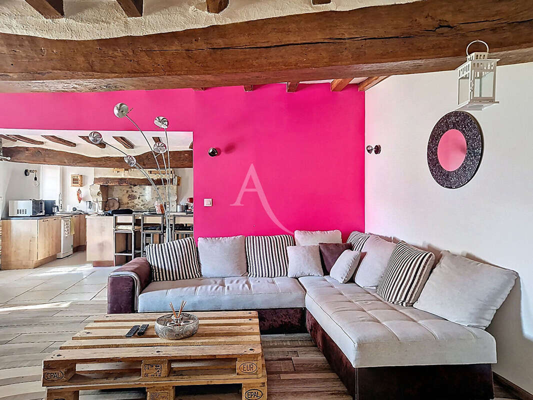 Maison à DOUE-LA-FONTAINE