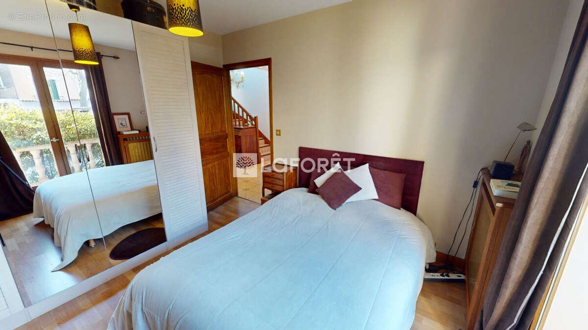 Maison à LE PERREUX-SUR-MARNE