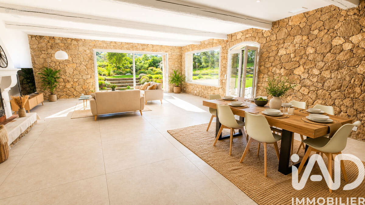 Photo 4 - Maison à PLAN-DE-LA-TOUR