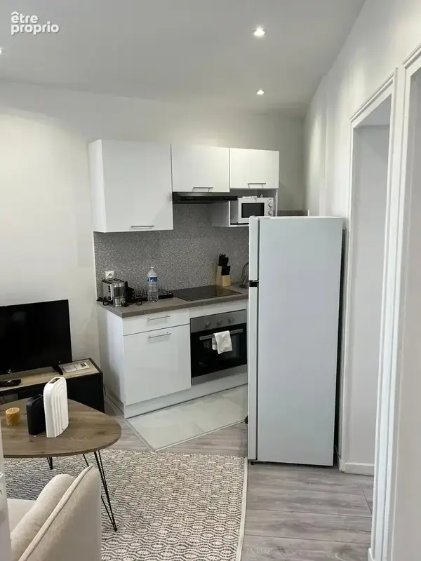 Vendu loué 1680€/mois (bail meublé). - photo 4