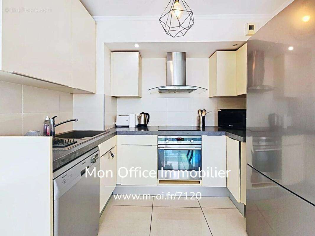 Référence : 7120-les - appartement t3 grand jardin proche centre & plages à cavalaire sur mer - photo 9
