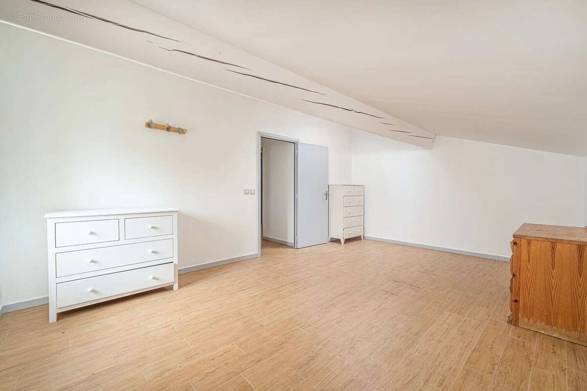 Appartement Duplex T3 Vieille Chapelle 2 chambres grand séjour - photo 5