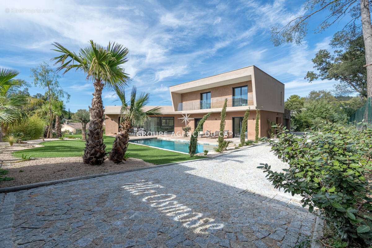 Maison à SAINT-RAPHAEL