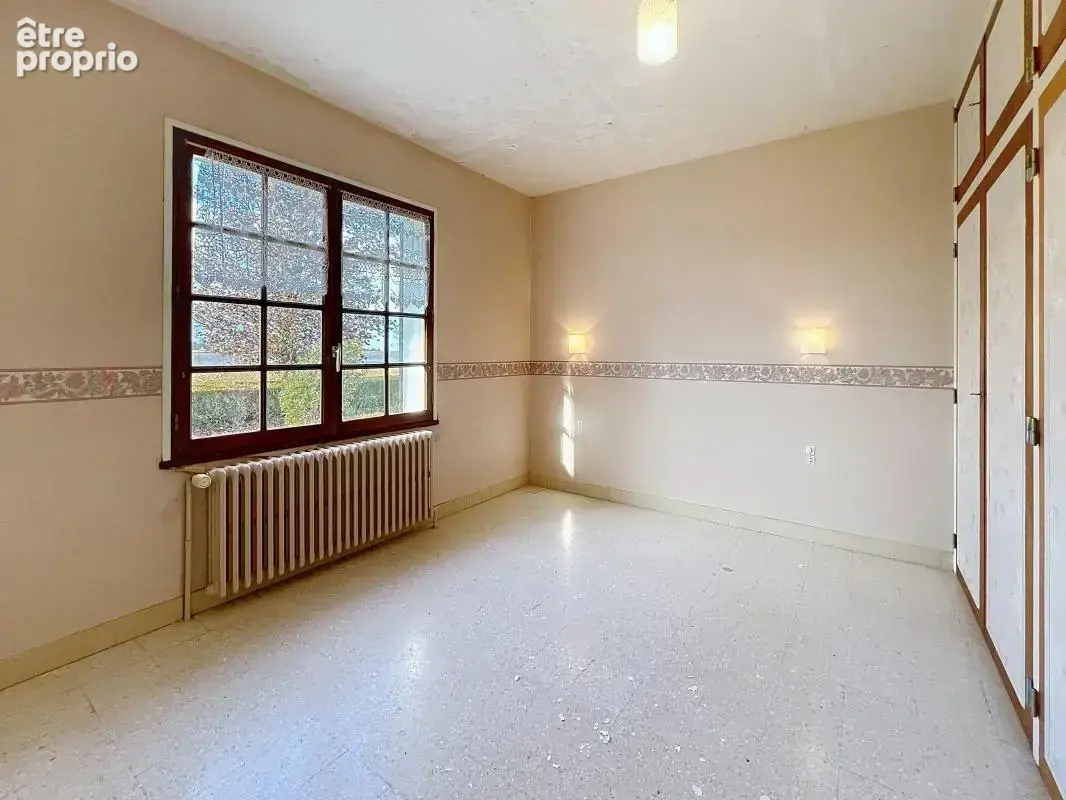  Maison familiale de 142 m² sur sous-sol total et terrain arboré de 2120 m² sans vis-à-vis !  - photo 6