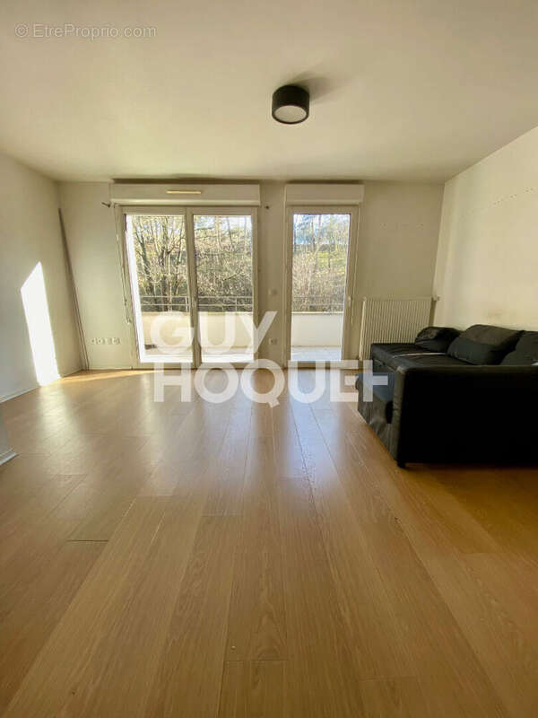 Appartement à STAINS