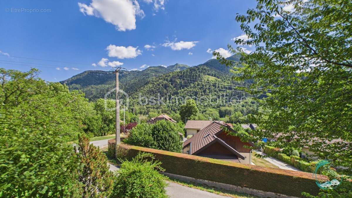 Appartement T3 avec jardin de 480 m² privatif et combles aménageables – La Tour - photo 18