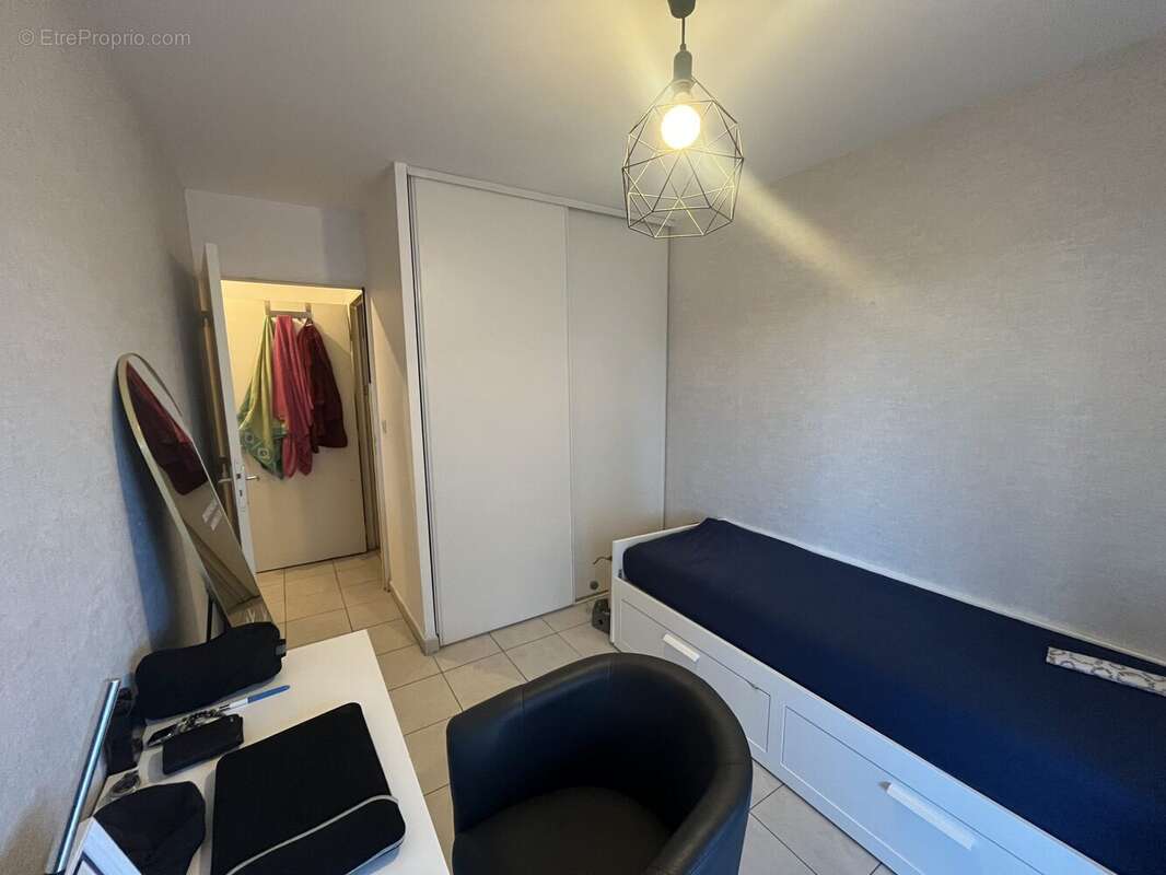 Appartement à MARSEILLE-3E