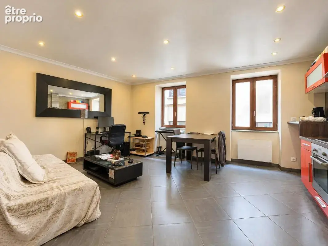 Appartement - 1 Chambre - Buanderie - Garage double - Au cœur de la ville - Proche toutes commodités - photo 9