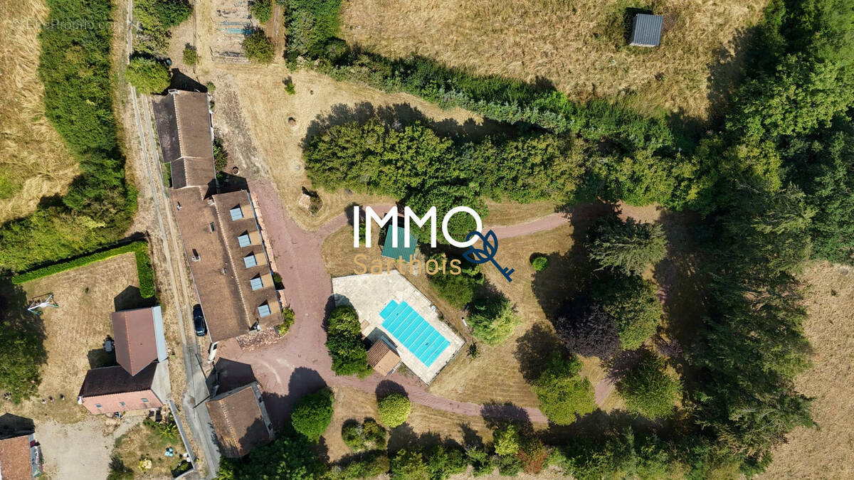 Maison 210 m² à Mansigne  - photo 2