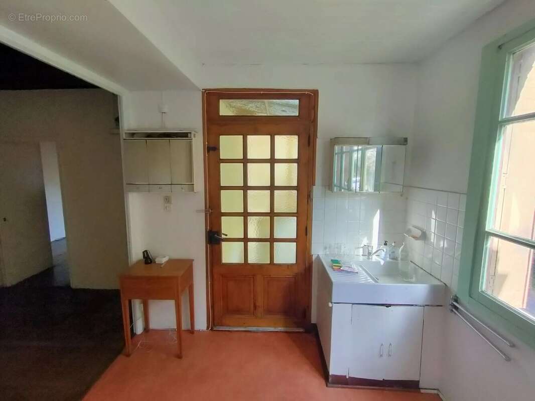 Maison à CHAMPAGNAC-LA-RIVIERE