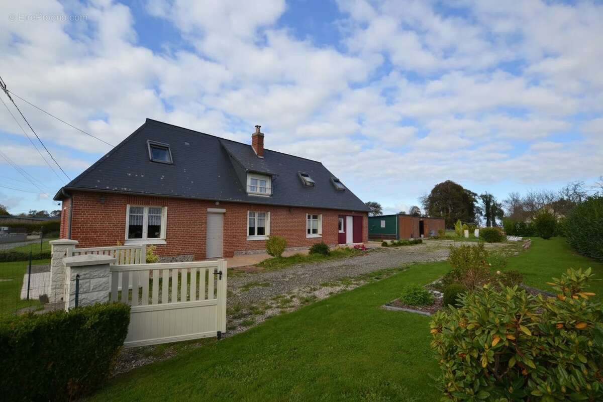 Maison à CANY-BARVILLE