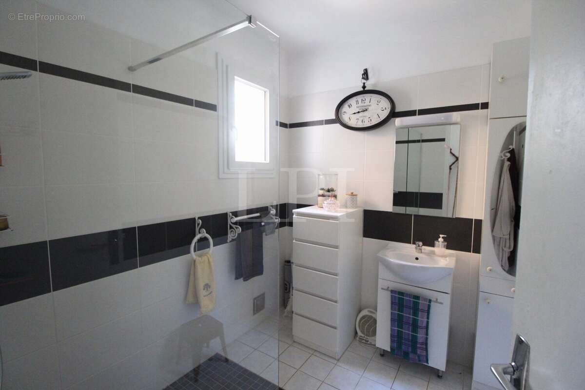 Maison à SAINT-MARTIN-DE-CASTILLON