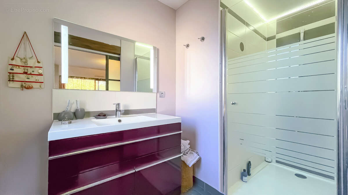 Maison à YVRE-L'EVEQUE