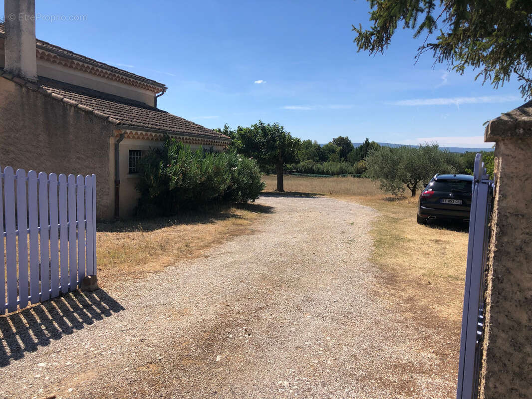 Maison familiale 125 m2 - Plain pied - vue Luberon - photo 13