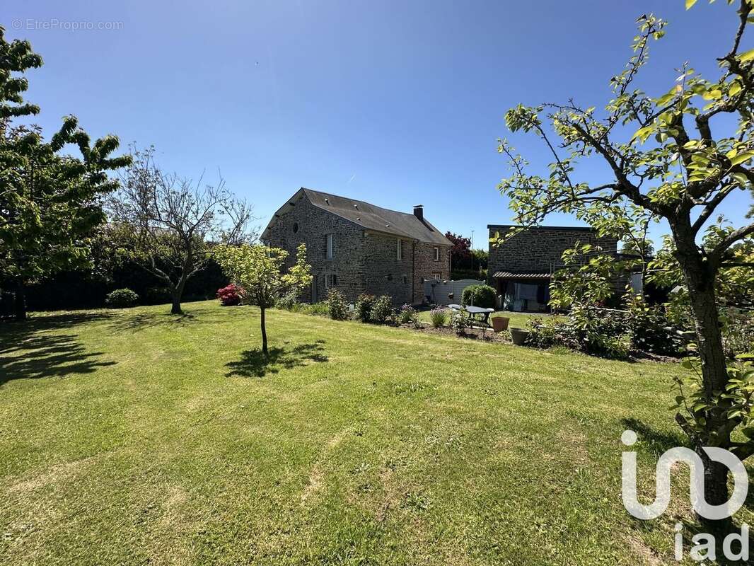 Photo 2 - Maison à SAINT-SAUVEUR-LA-POMMERAYE