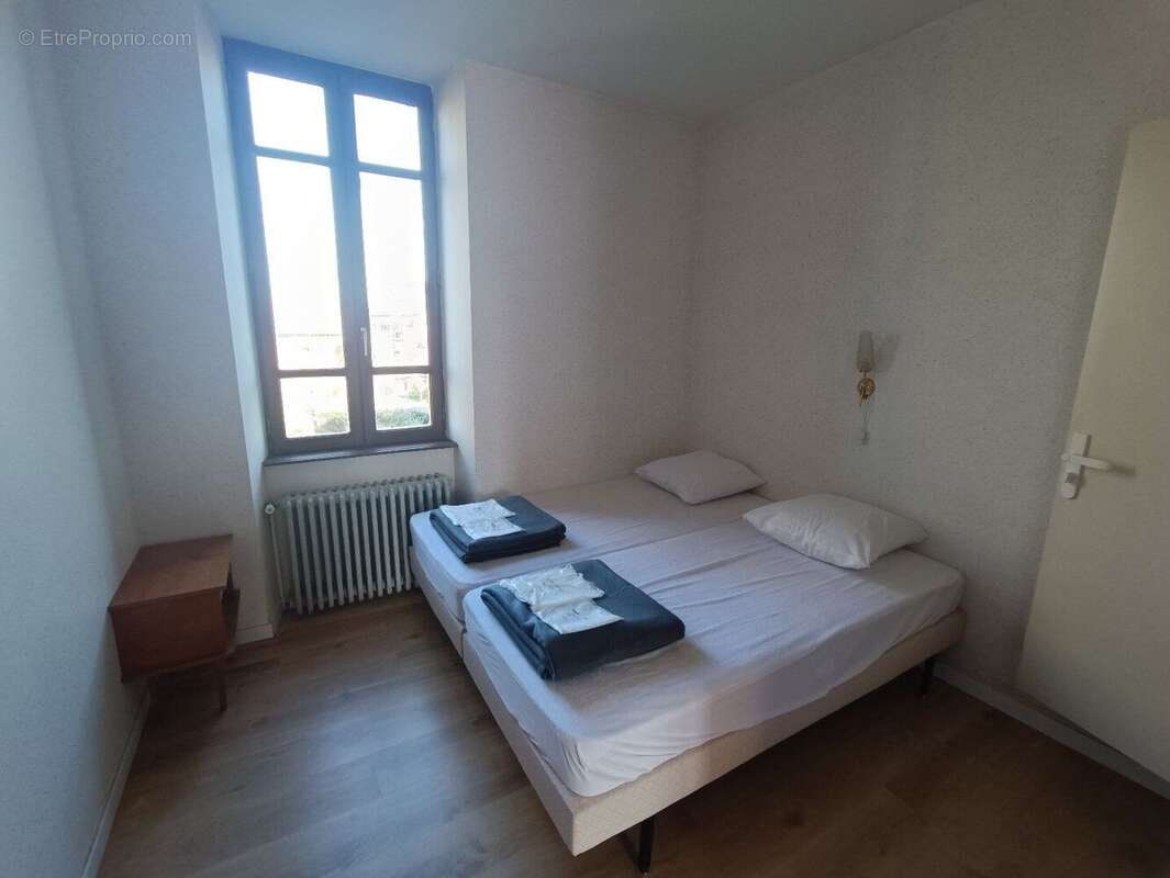 Immeuble commercial - Salles-Curan - photo 17