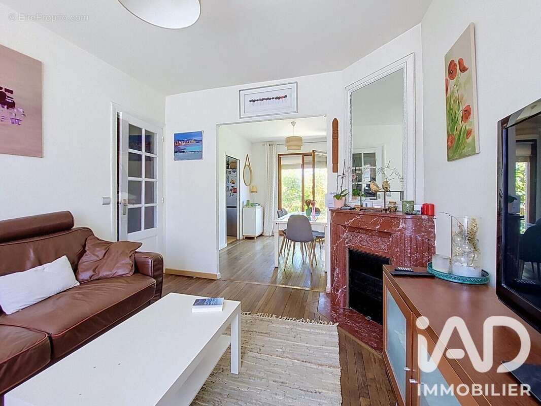 Maison 100 m² à Velizy-Villacoublay  - photo 5