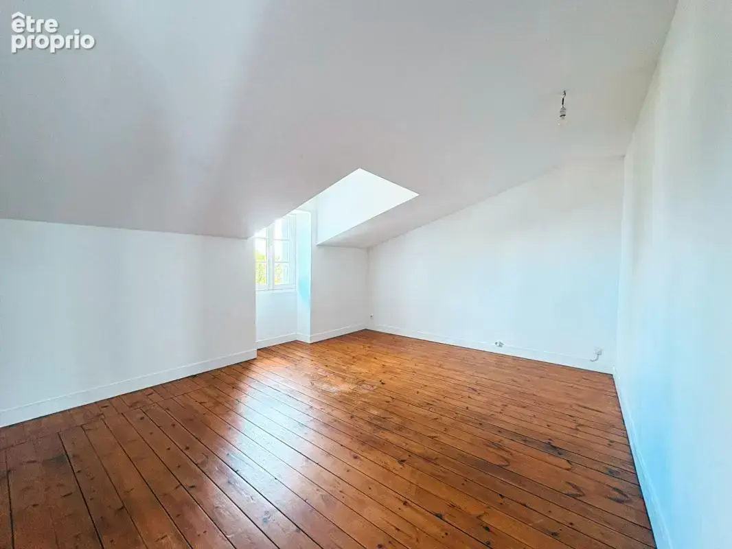 Maison de charme 5 pièces - Rond point de Paris - photo 6