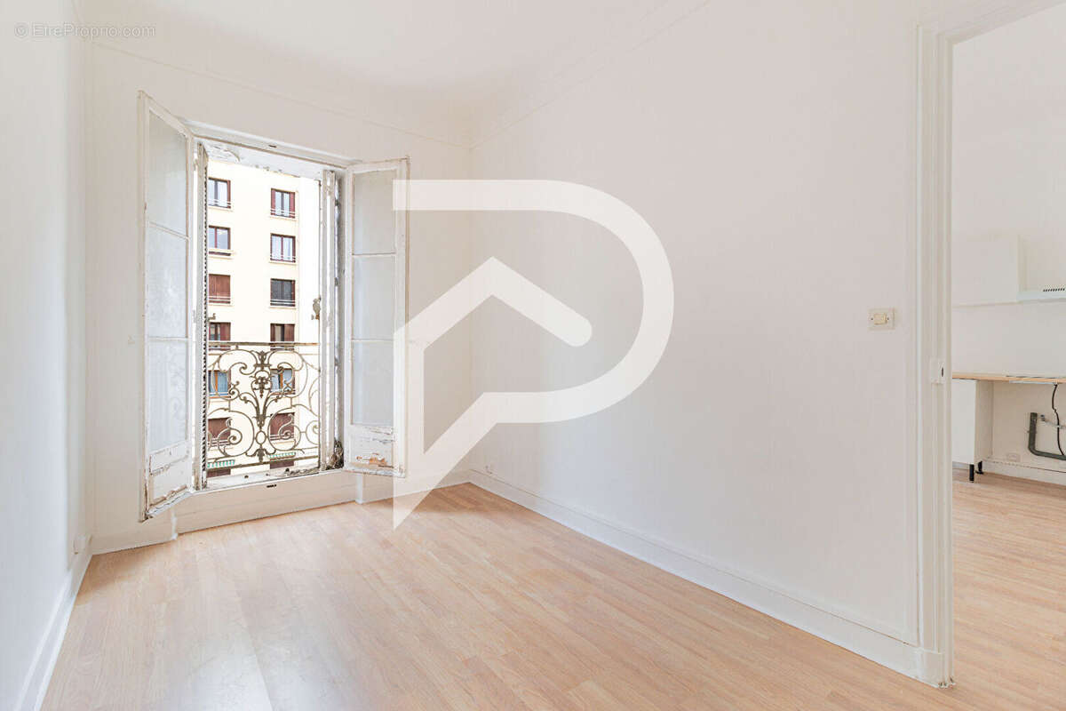 Appartement à MARSEILLE-2E