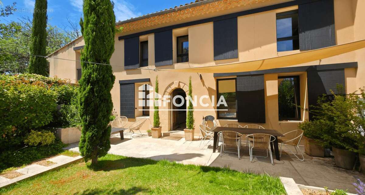 Maison à LE THOLONET