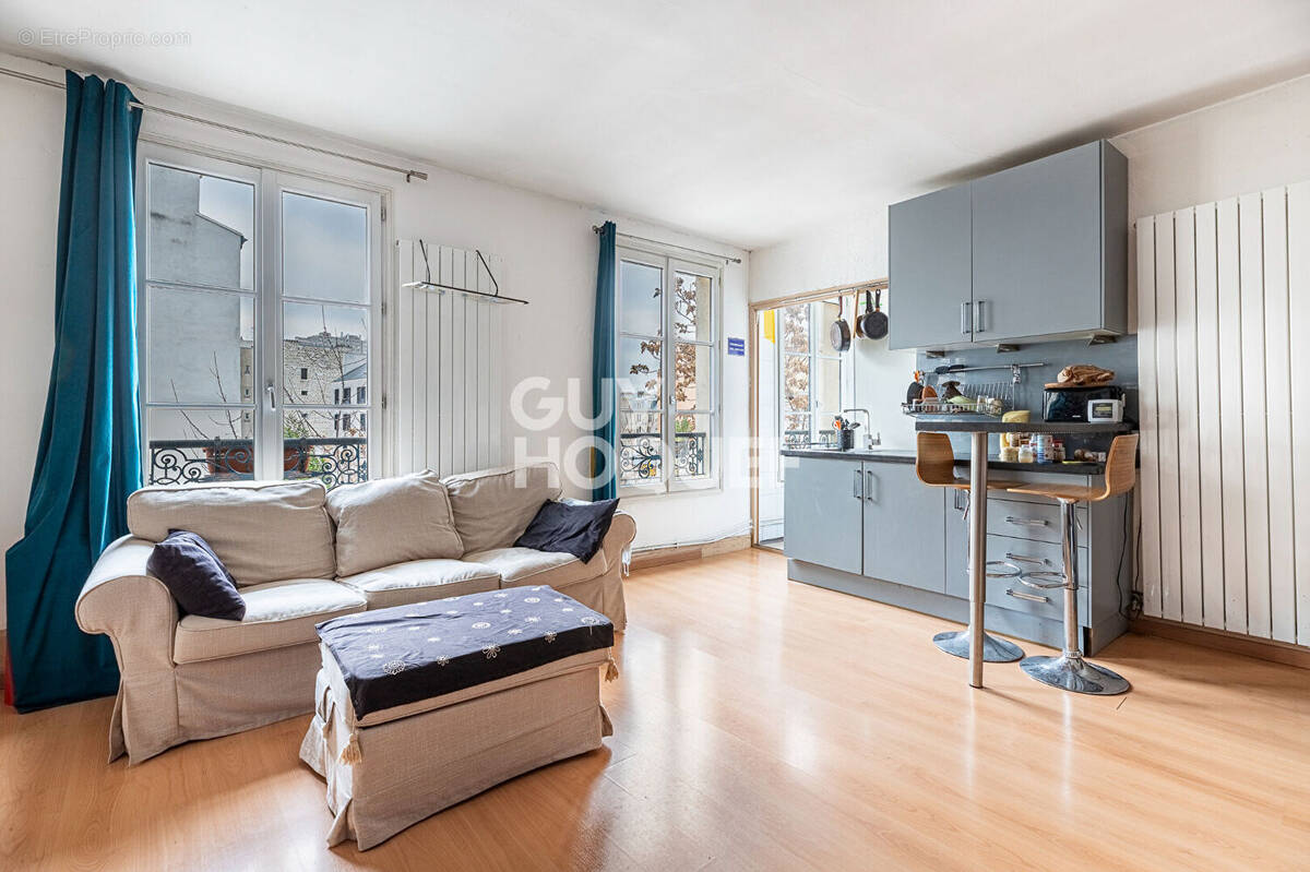 Appartement à PARIS-20E