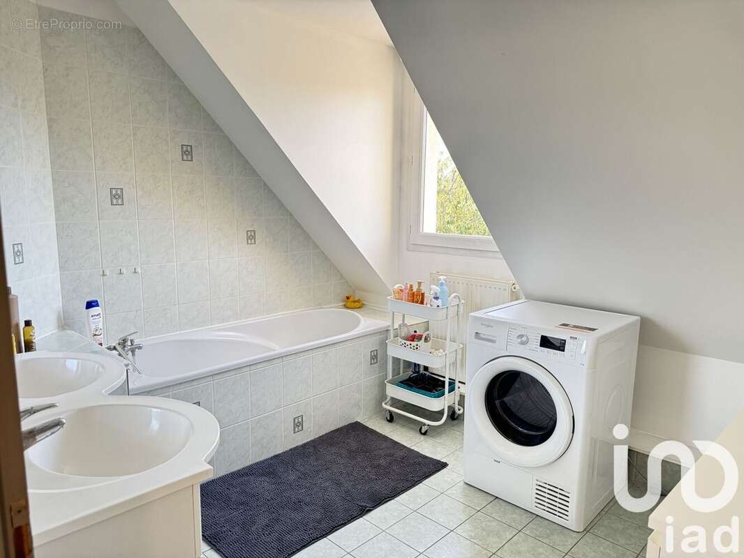 Photo 8 - Maison à VENABLES