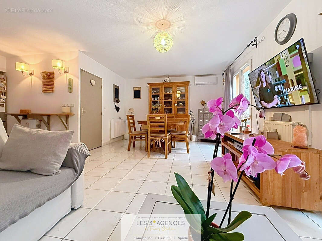 Maison à LA GARDE-FREINET