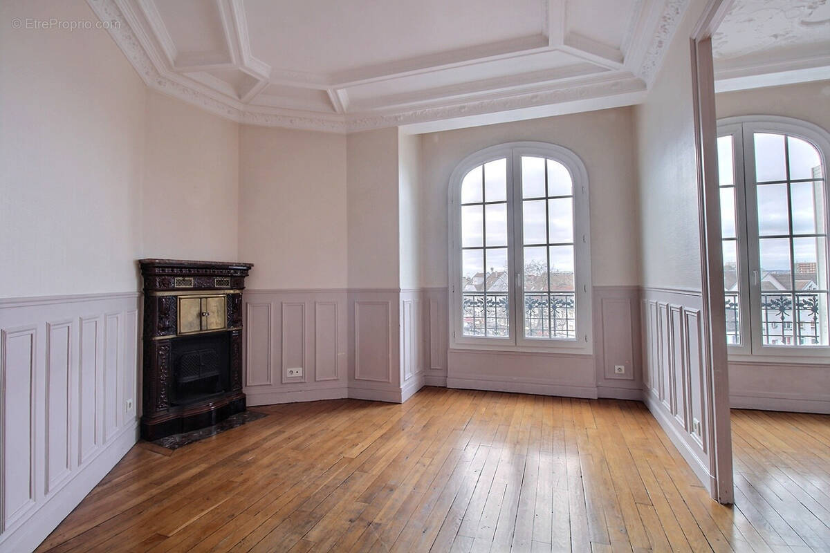 Appartement à COLOMBES