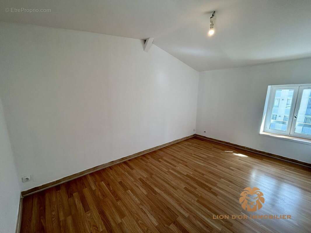 Appartement à VILLEFRANCHE-SUR-SAONE