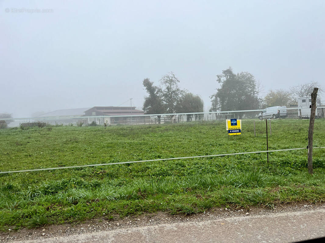 Terrain à LONS-LE-SAUNIER