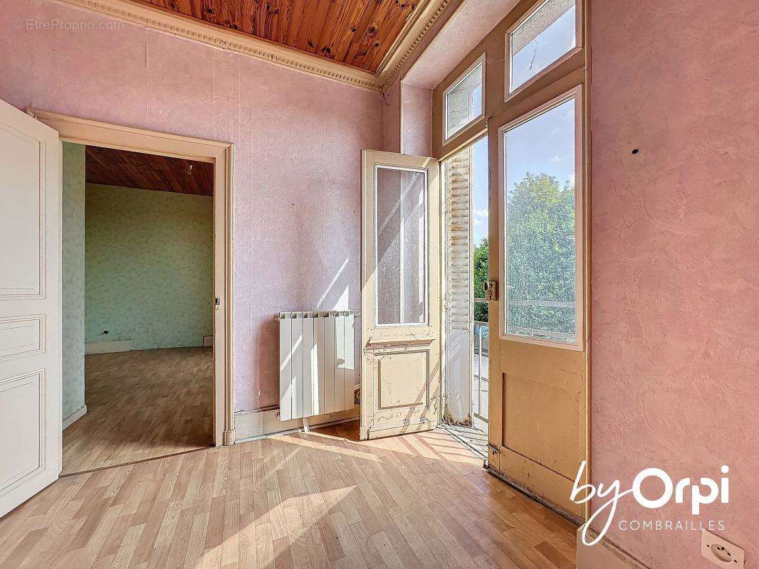 Appartement à SAINT-ELOY-LES-MINES