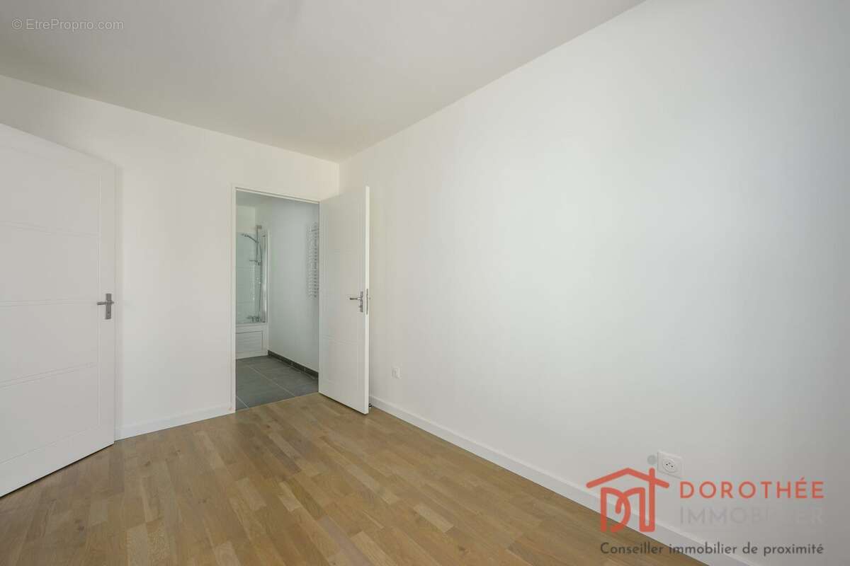 Appartement 45 m² à Marolles-En-Brie  - photo 9