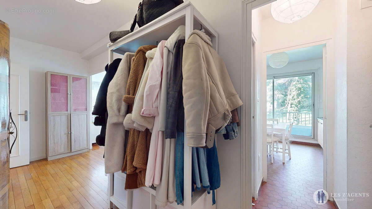 Appartement à MEYLAN