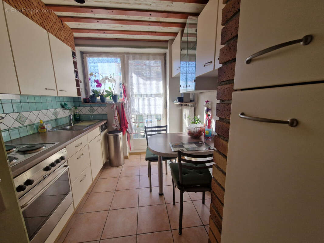 Idéal investissement   F3 avec balcons proche frontière suisse - photo 3