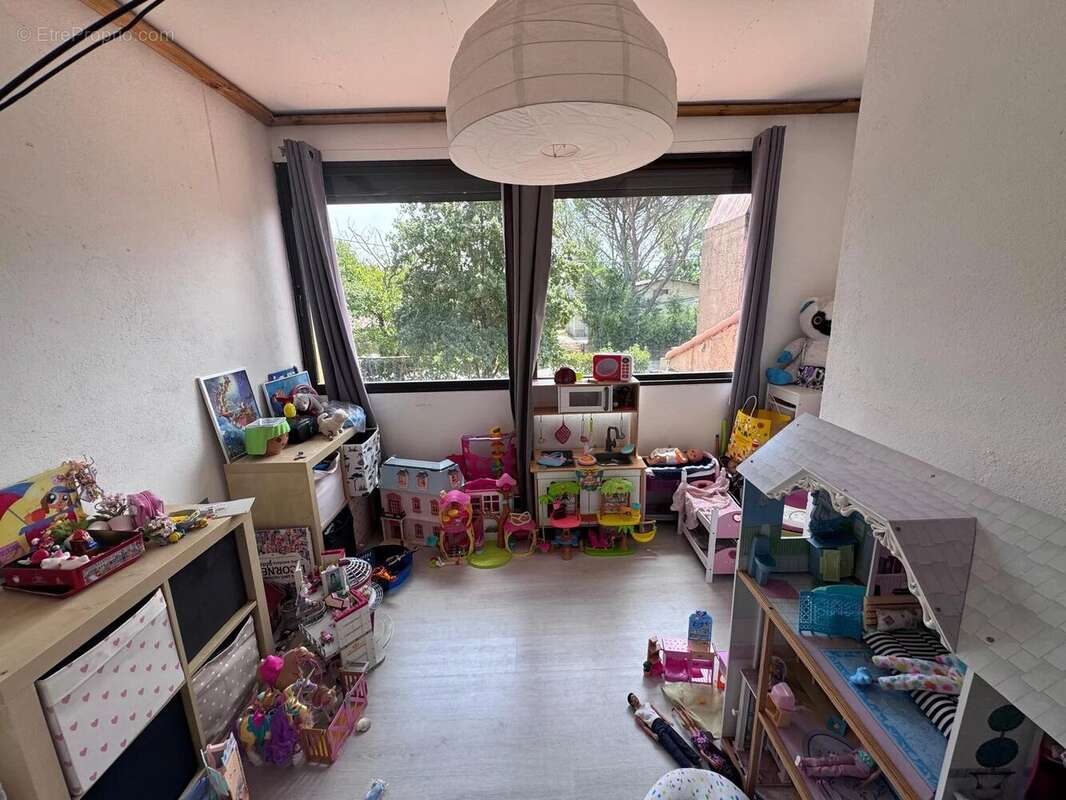 Maison familiale de 178 m² avec piscine sur 1 582 m² de terrain - photo 13