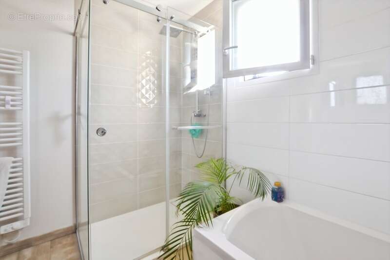 Maison à ESPONDEILHAN